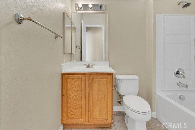 10669 Lanigan Road, Apple Valley, CA 92308