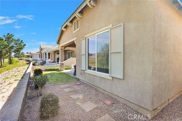10669 Lanigan Road, Apple Valley, CA 92308