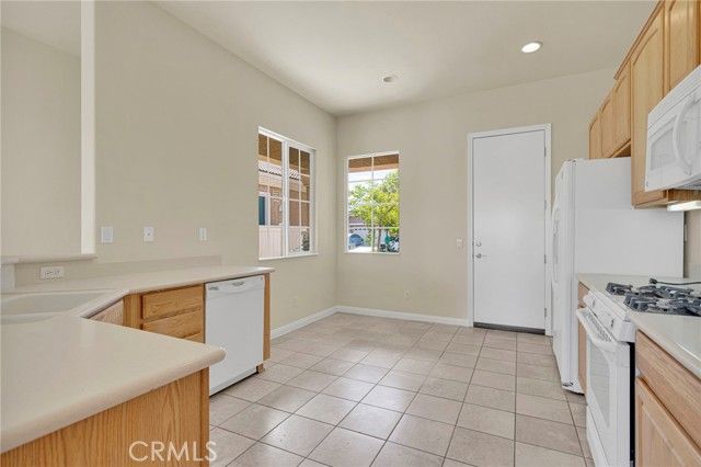10669 Lanigan Road, Apple Valley, CA 92308