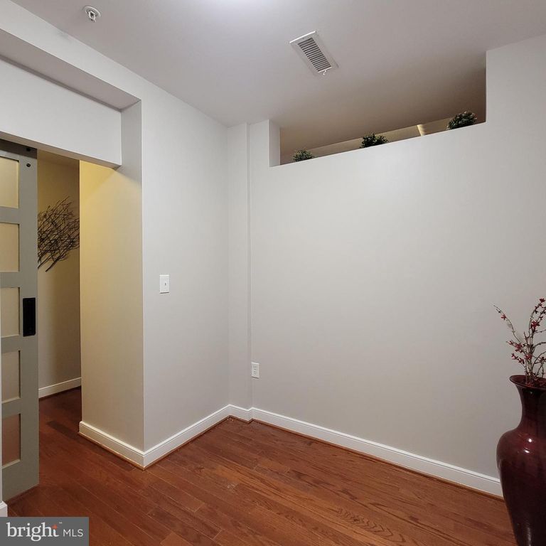 Image 14 of property listing at 155 POTOMAC PSSGE #606, National Harbor, MD 20745