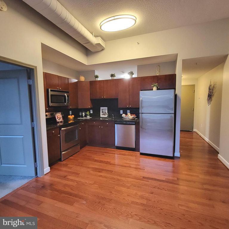 Image 3 of property listing at 155 POTOMAC PSSGE #606, National Harbor, MD 20745