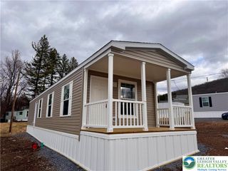20 Court Street, Franklin Twp, PA 18235