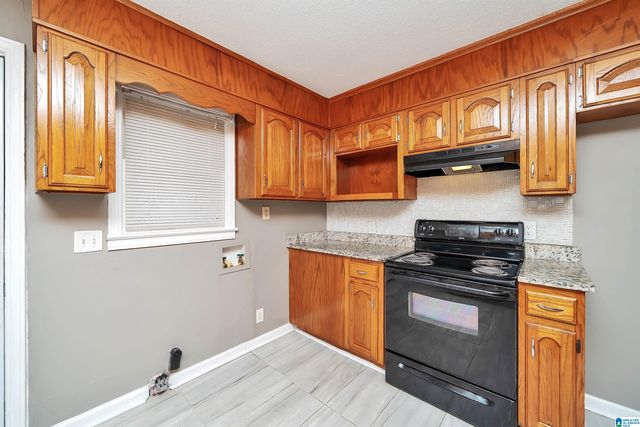 1301 27TH AVENUE N, Hueytown, AL 35023