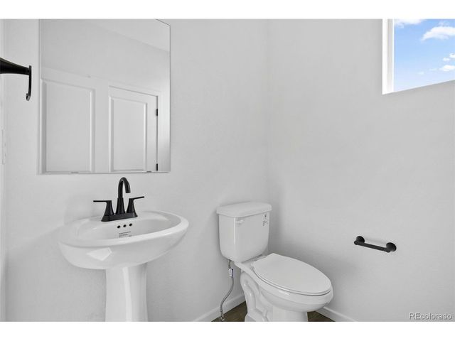 712 Pershing Pt, Elizabeth, CO 80107