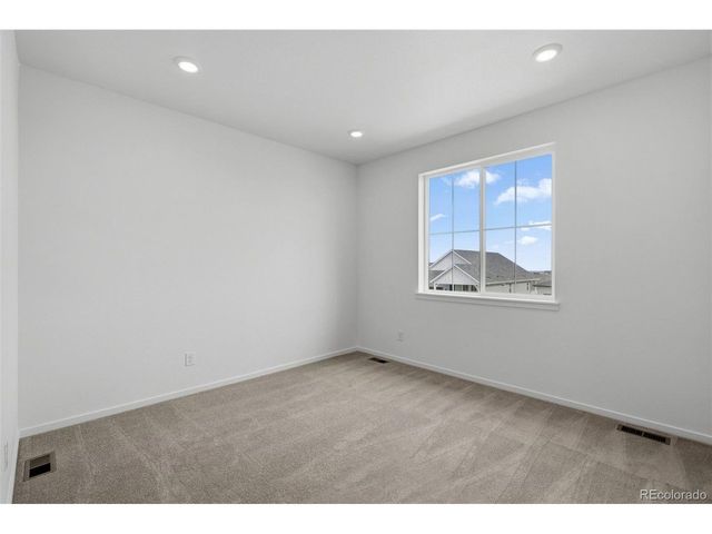 712 Pershing Pt, Elizabeth, CO 80107