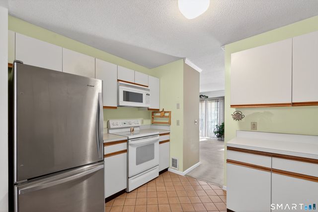 23 Chatsworth Road 23, Granby, CT 06035