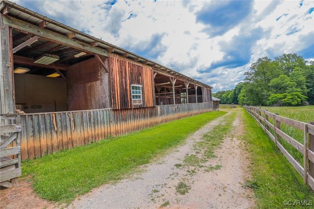 2418 Mill Rd, Powhatan, VA 23139