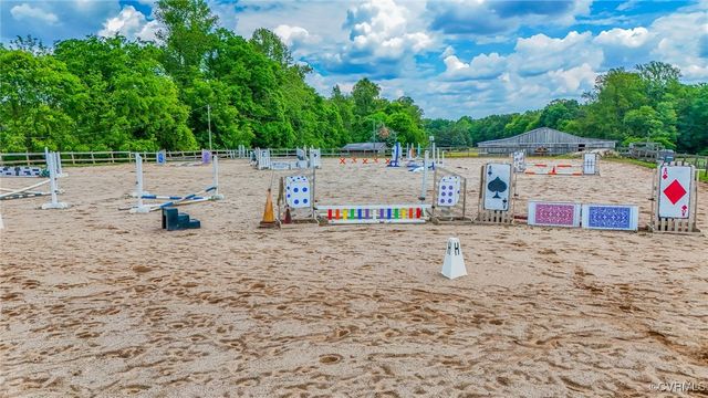 2418 Mill Rd, Powhatan, VA 23139