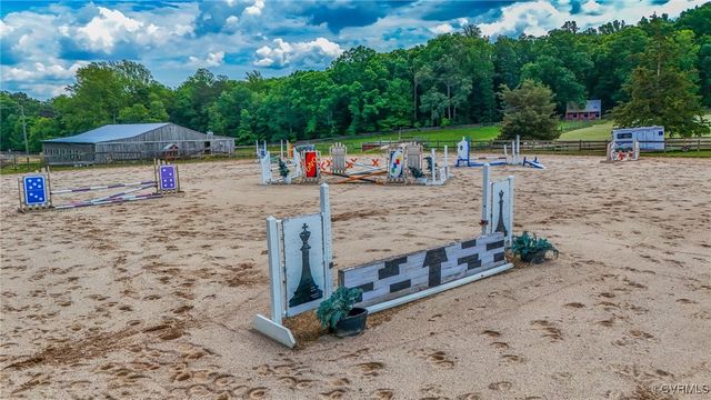 2418 Mill Rd, Powhatan, VA 23139