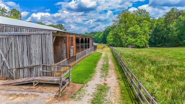 2418 Mill Rd, Powhatan, VA 23139
