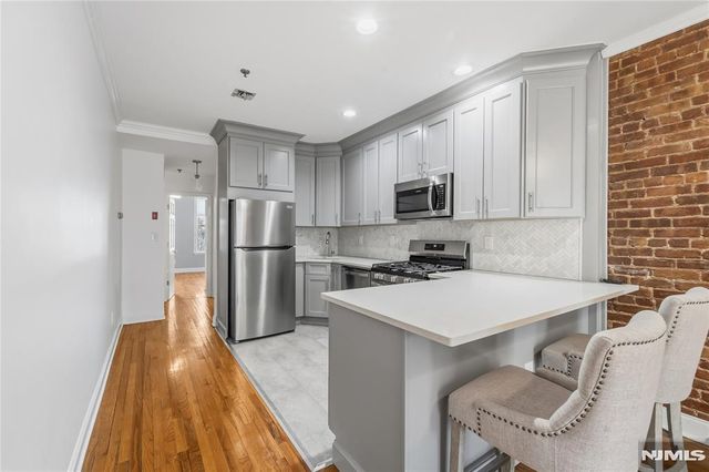 919 Park Avenue 3R, Hoboken, NJ 07030