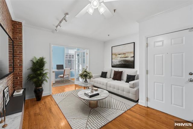 919 Park Avenue 3R, Hoboken, NJ 07030