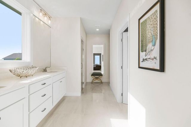 4102 W 158TH Terrace, Overland Park, KS 66224