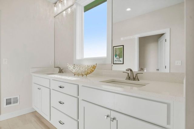 4102 W 158TH Terrace, Overland Park, KS 66224