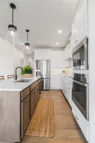 4102 W 158TH Terrace, Overland Park, KS 66224