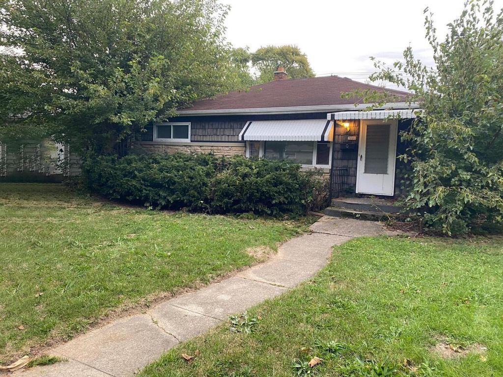 3880 N 93rd STREET, Milwaukee, WI 53222