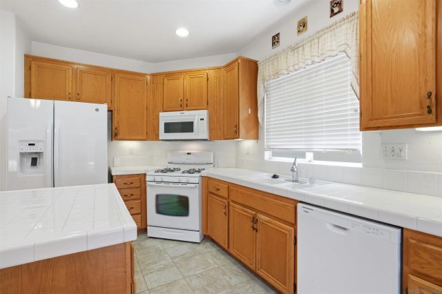 761 Aldea Drive, Oceanside, CA 92057