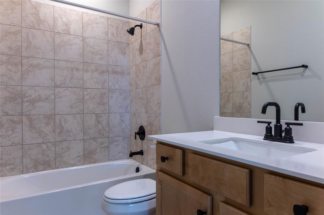 352 Palero Path, Brookshire, TX 77423