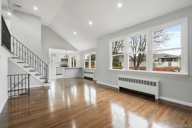 2386 Hampton Avenue, Seaford, NY 11783
