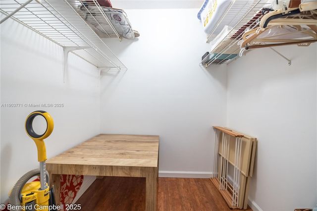 3910 Inverrary Blvd 406-B, Lauderhill, FL 33319