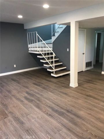 10210 Oklahoma Avenue B, Chatsworth, CA 91311