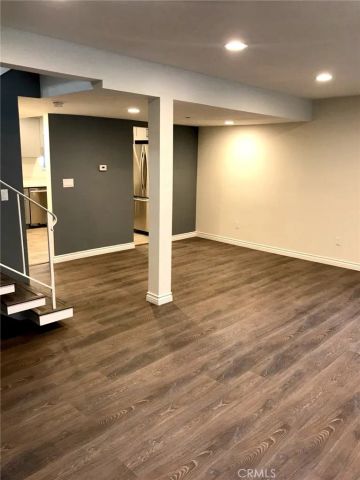 10210 Oklahoma Avenue B, Chatsworth, CA 91311