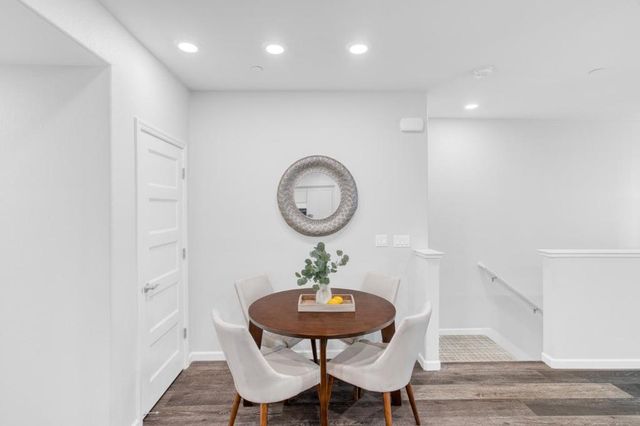 1013 Onofrio Lane 2, San Jose, CA 95131