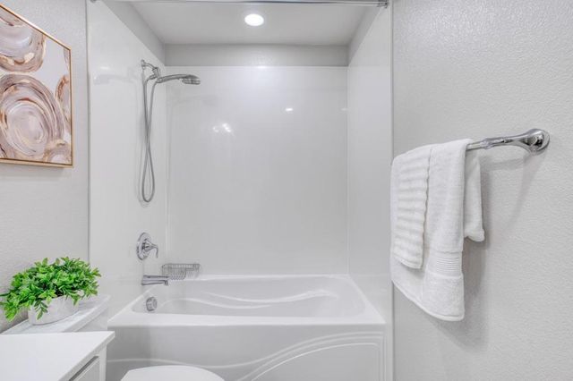 1013 Onofrio Lane 2, San Jose, CA 95131