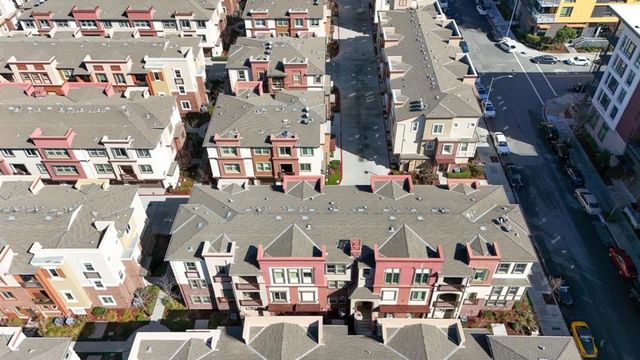 1013 Onofrio Lane 2, San Jose, CA 95131