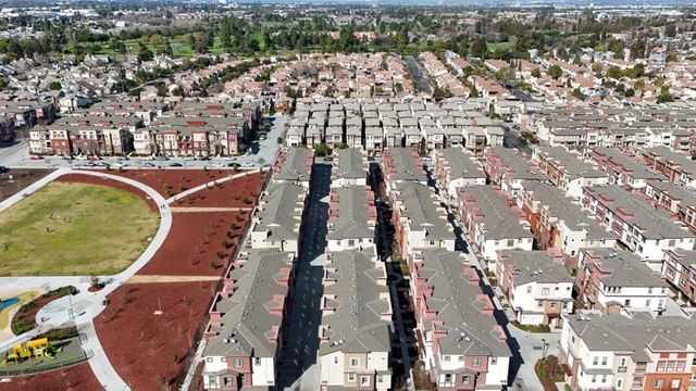 1013 Onofrio Lane 2, San Jose, CA 95131