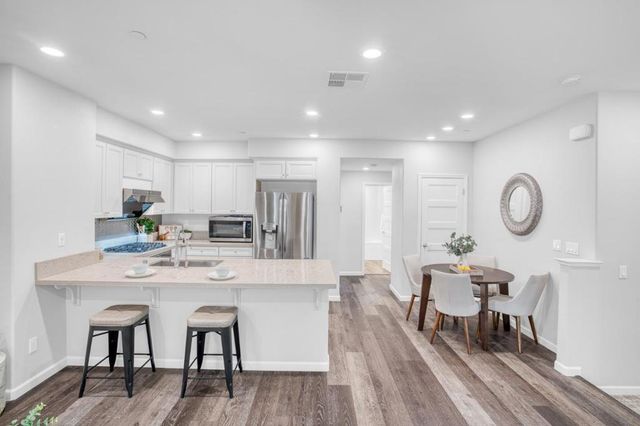 1013 Onofrio Lane 2, San Jose, CA 95131