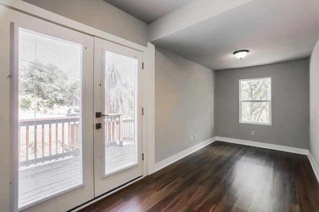 5909 Lago Vista WAY B, Lago Vista, TX 78645