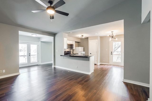 5909 Lago Vista WAY B, Lago Vista, TX 78645