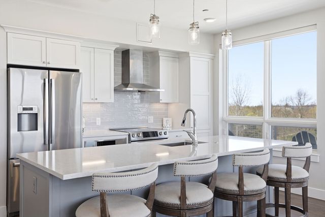 130 Broad Reach 403, Weymouth, MA 02191