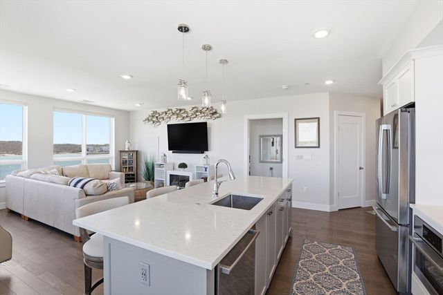 130 Broad Reach 403, Weymouth, MA 02191