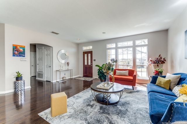 1315 Tanager, San Antonio, TX 78260