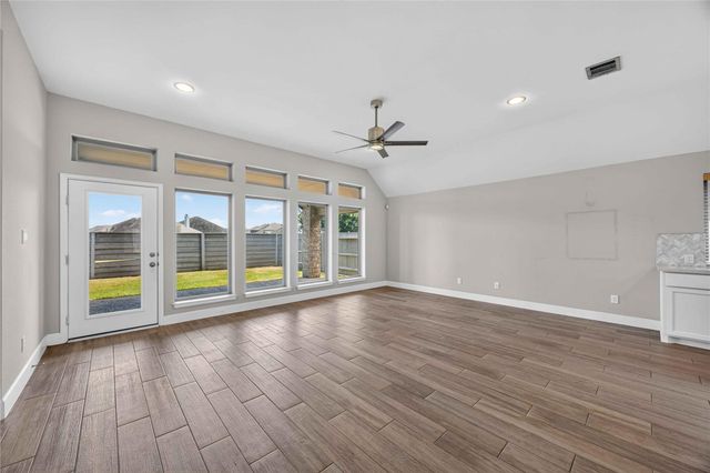 4333 Arbor Crest Lane, Manvel, TX 77578