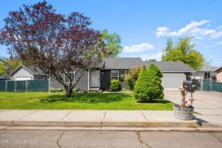 1125 N SHANNON LN, Post Falls, ID 83854