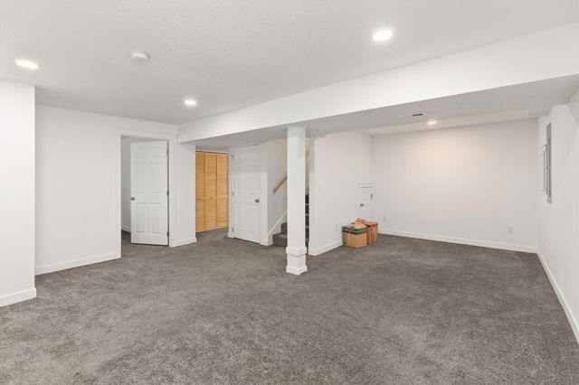 226 Northview Court, Hartford, IA 50118