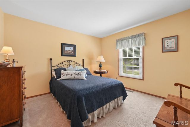 2989 Bridle Spur Lane, St Charles, MO 63303