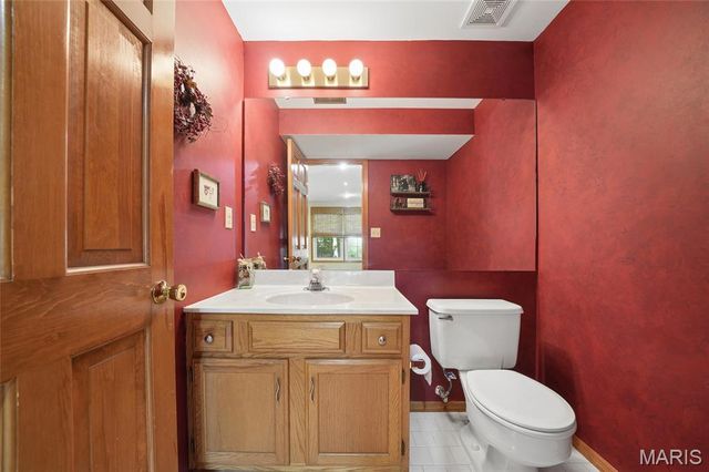 2989 Bridle Spur Lane, St Charles, MO 63303