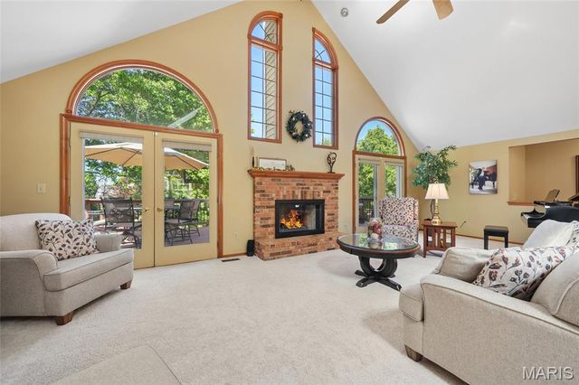 2989 Bridle Spur Lane, St Charles, MO 63303