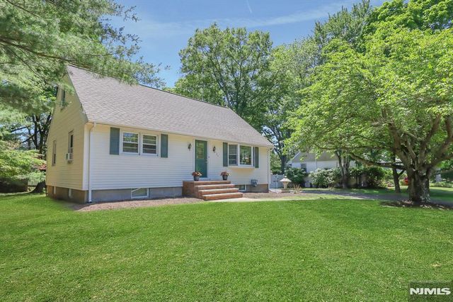 123 Chapel Road, Mahwah, NJ 07430