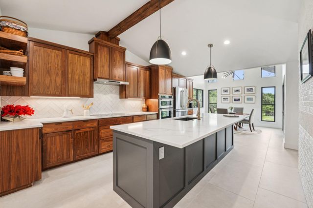 707 Harbor DR, Georgetown, TX 78633