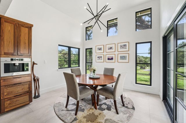 707 Harbor DR, Georgetown, TX 78633