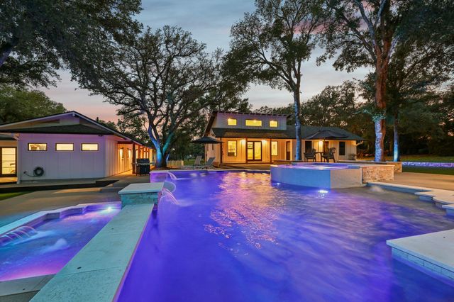 707 Harbor DR, Georgetown, TX 78633