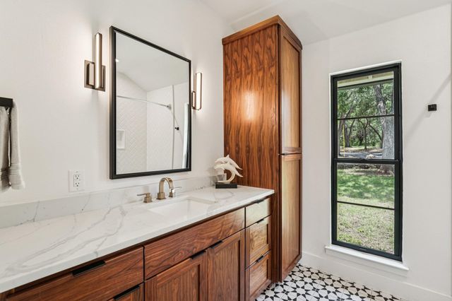 707 Harbor DR, Georgetown, TX 78633