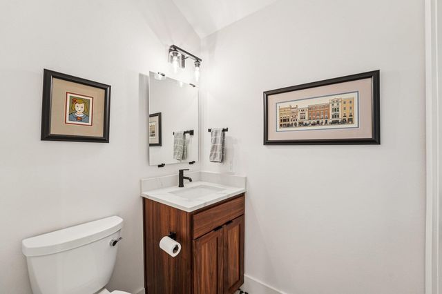 707 Harbor DR, Georgetown, TX 78633