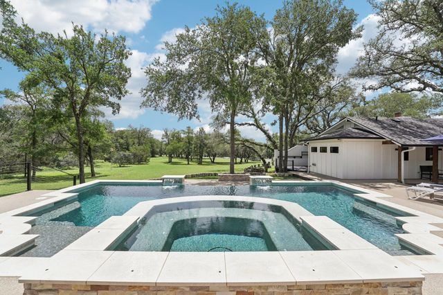 707 Harbor DR, Georgetown, TX 78633