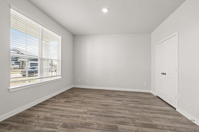 11414 Youngquist Drive, Mont Belvieu, TX 77535